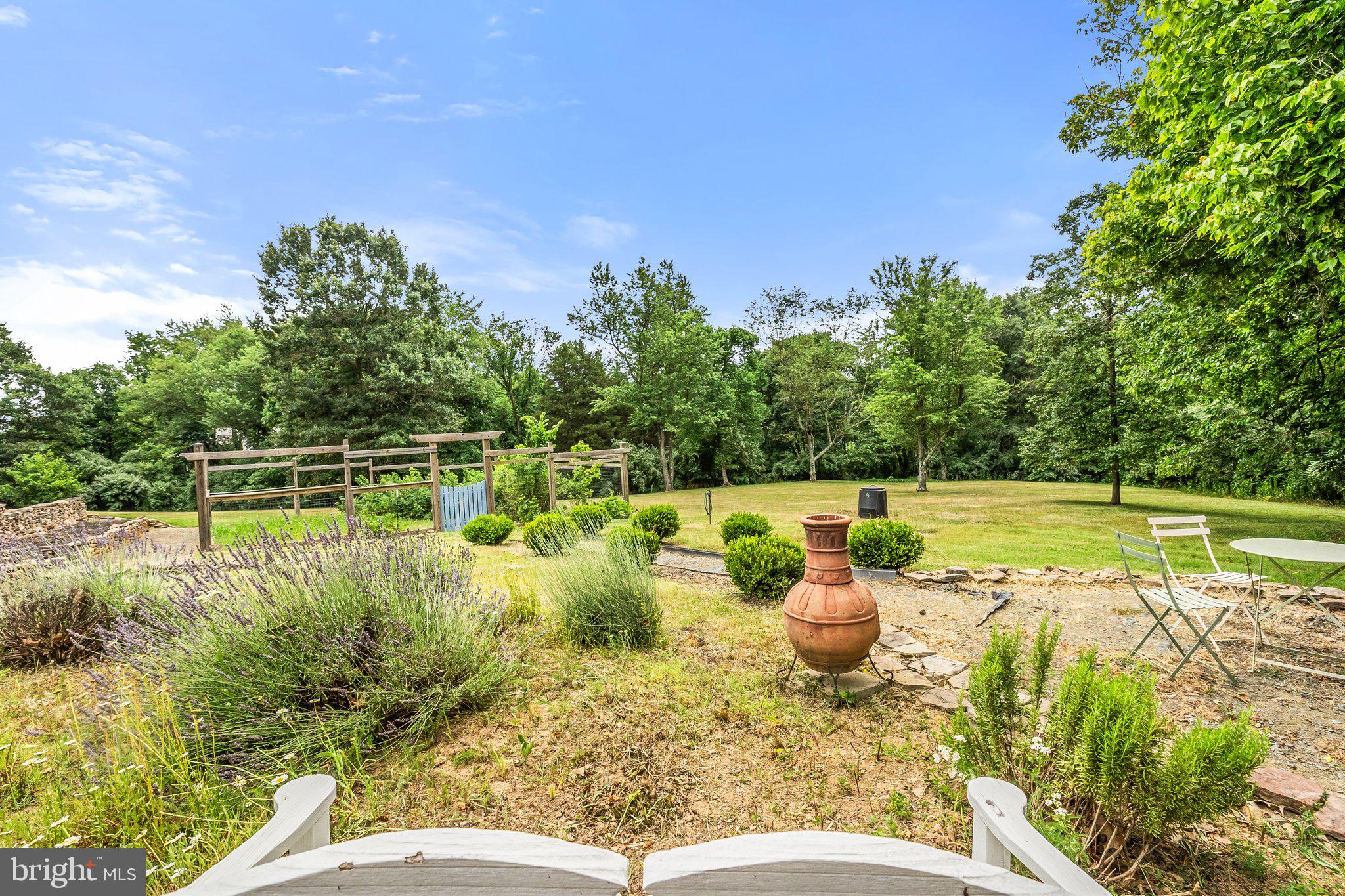 36715 SNICKERSVILLE TURNPIKE