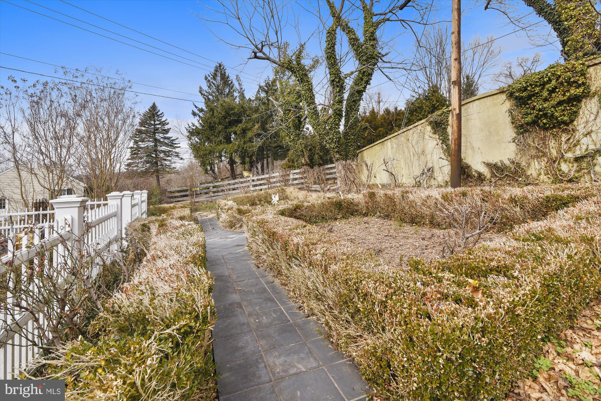 39207 LITTLE RIVER TURNPIKE