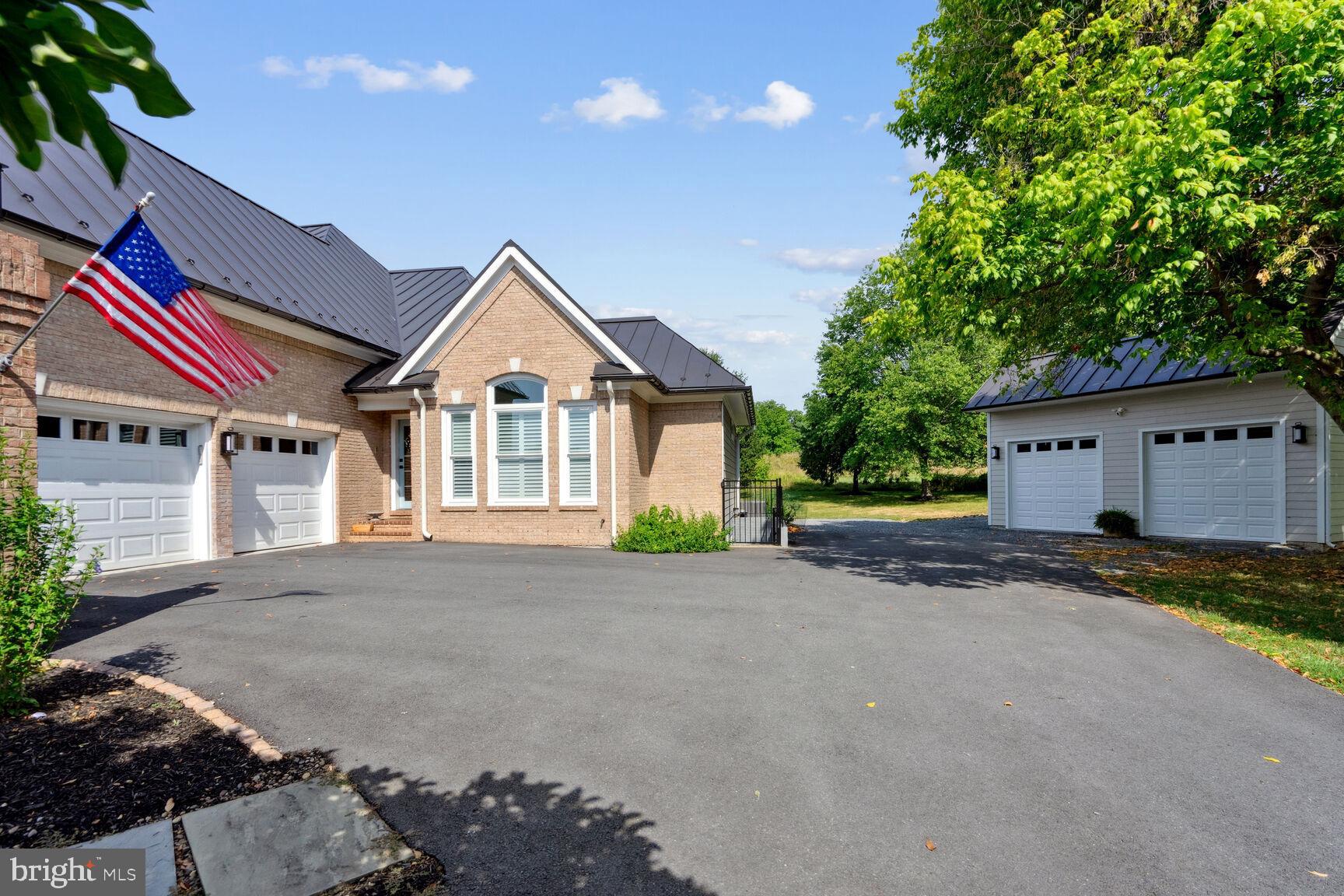 17811 STONELEIGH DRIVE