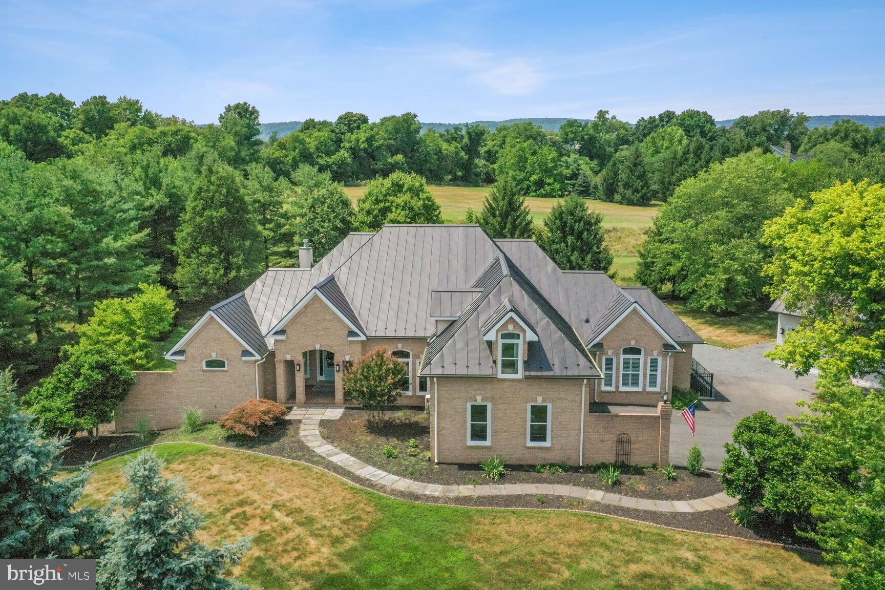 17811 STONELEIGH DRIVE