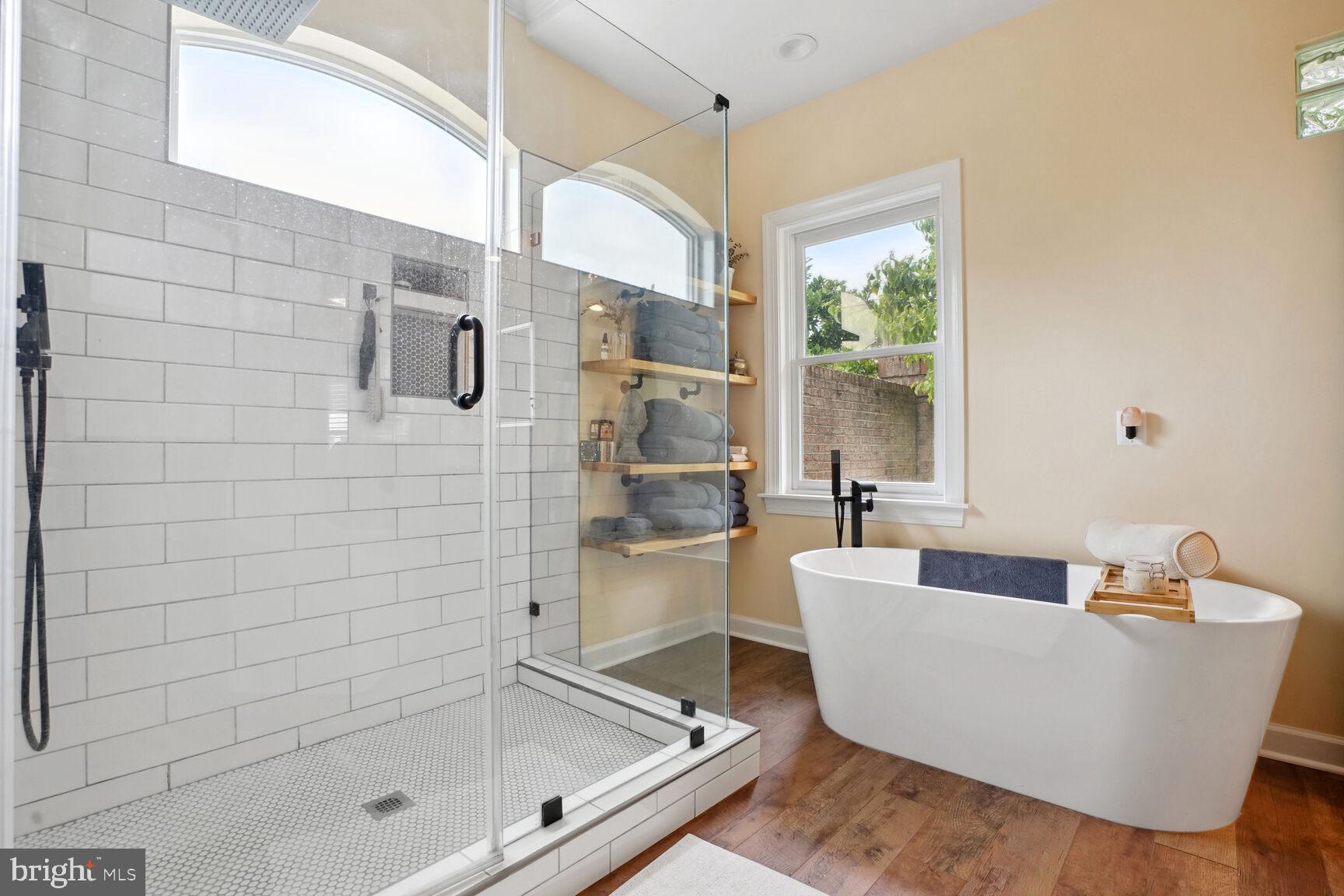 17811 STONELEIGH DRIVE