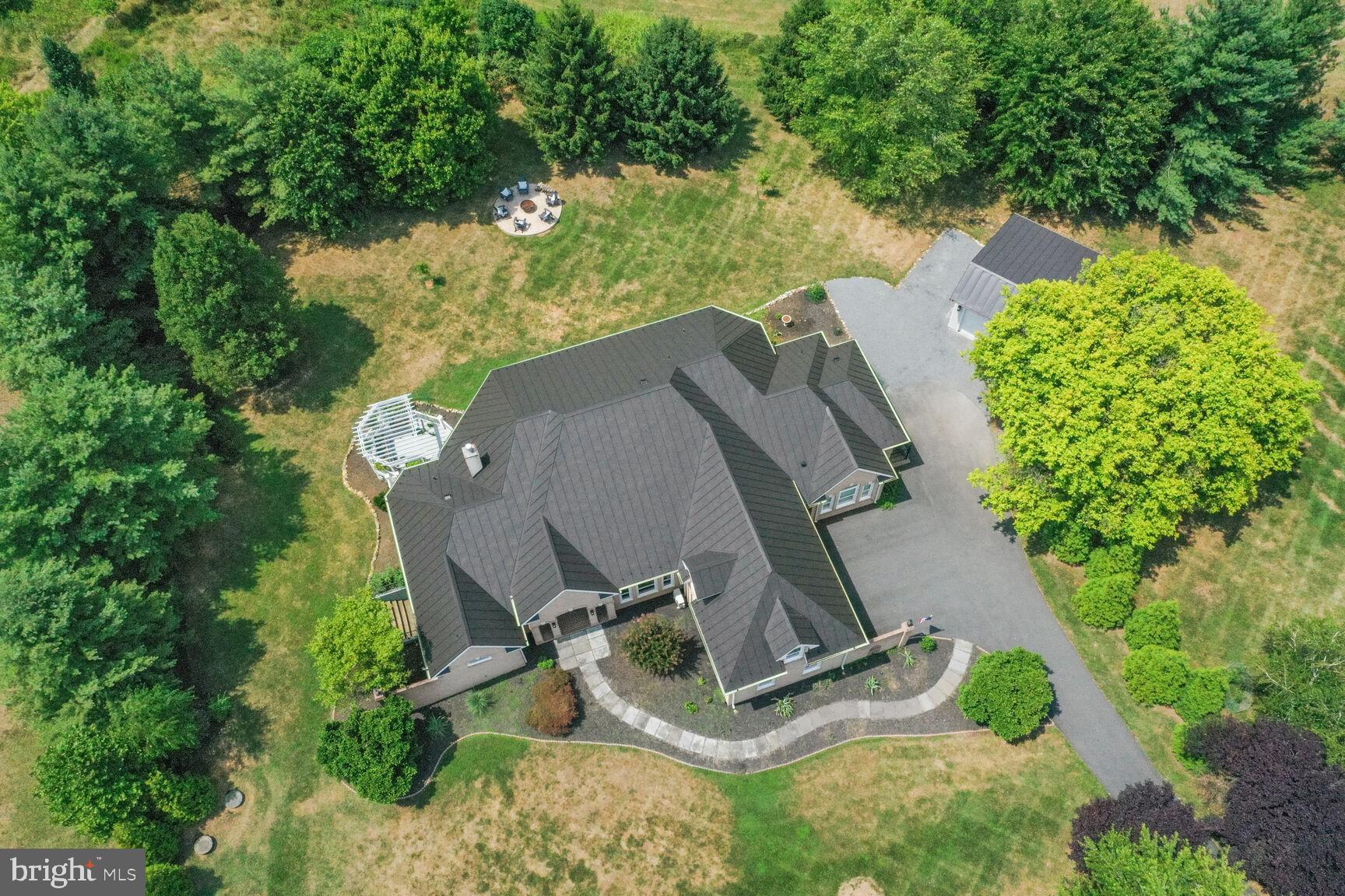 17811 STONELEIGH DRIVE