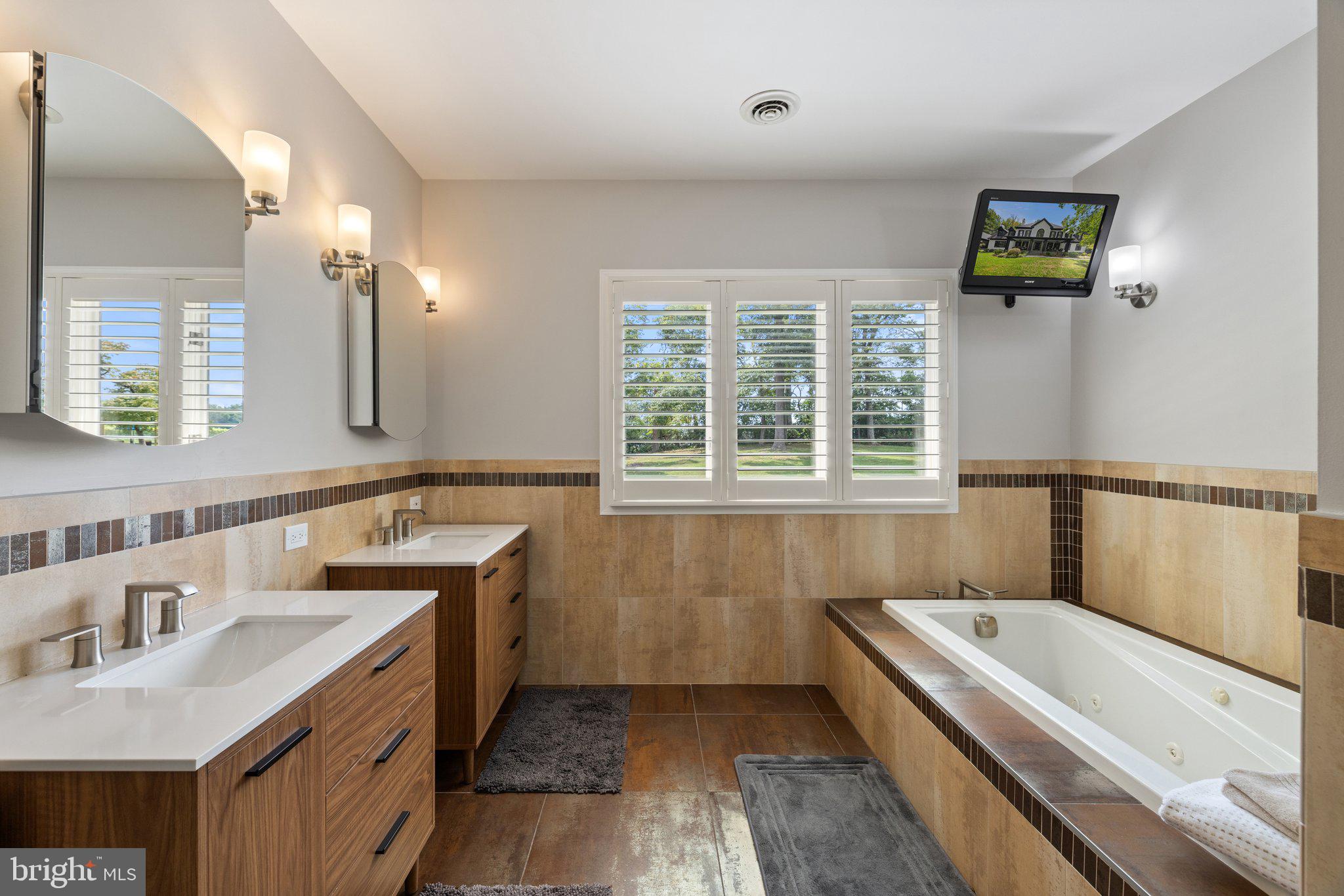 23389 FOUR CHIMNEYS LANE