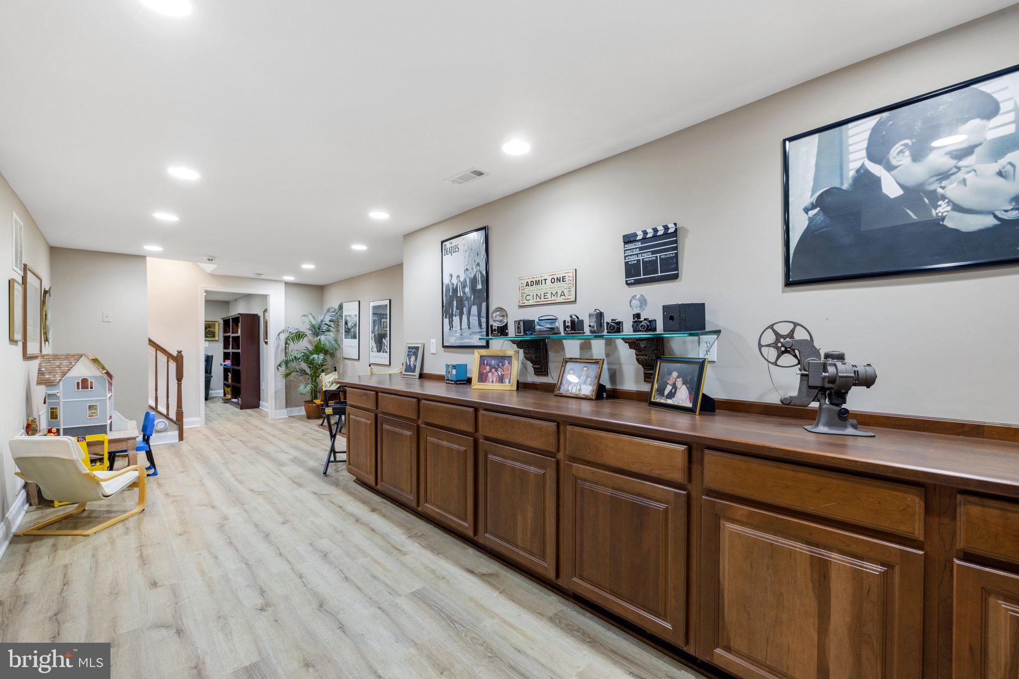 23389 FOUR CHIMNEYS LANE