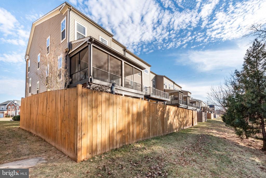 23667 TURTLE POINT TERRACE