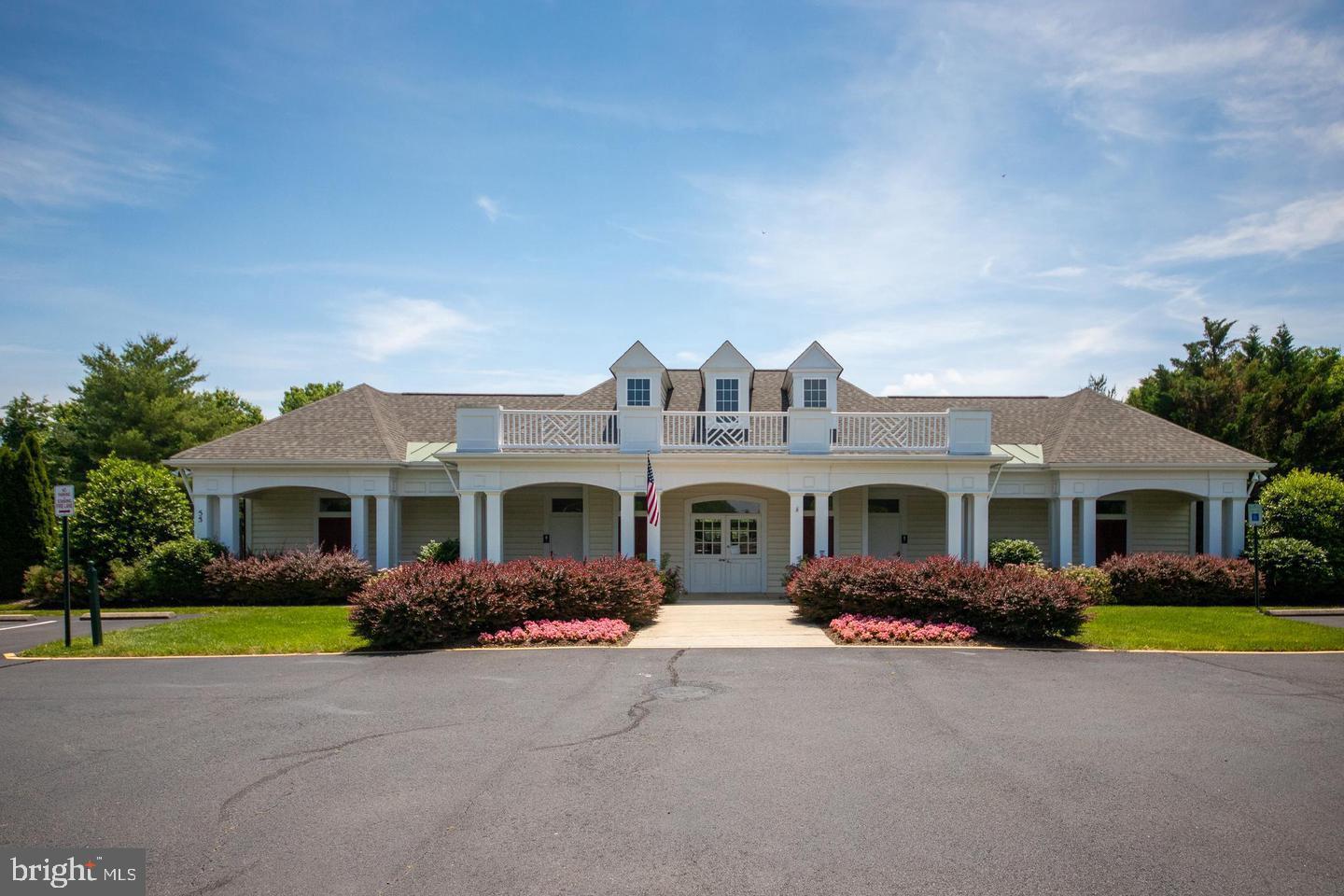 108 HAMPSHIRE SQUARE SW