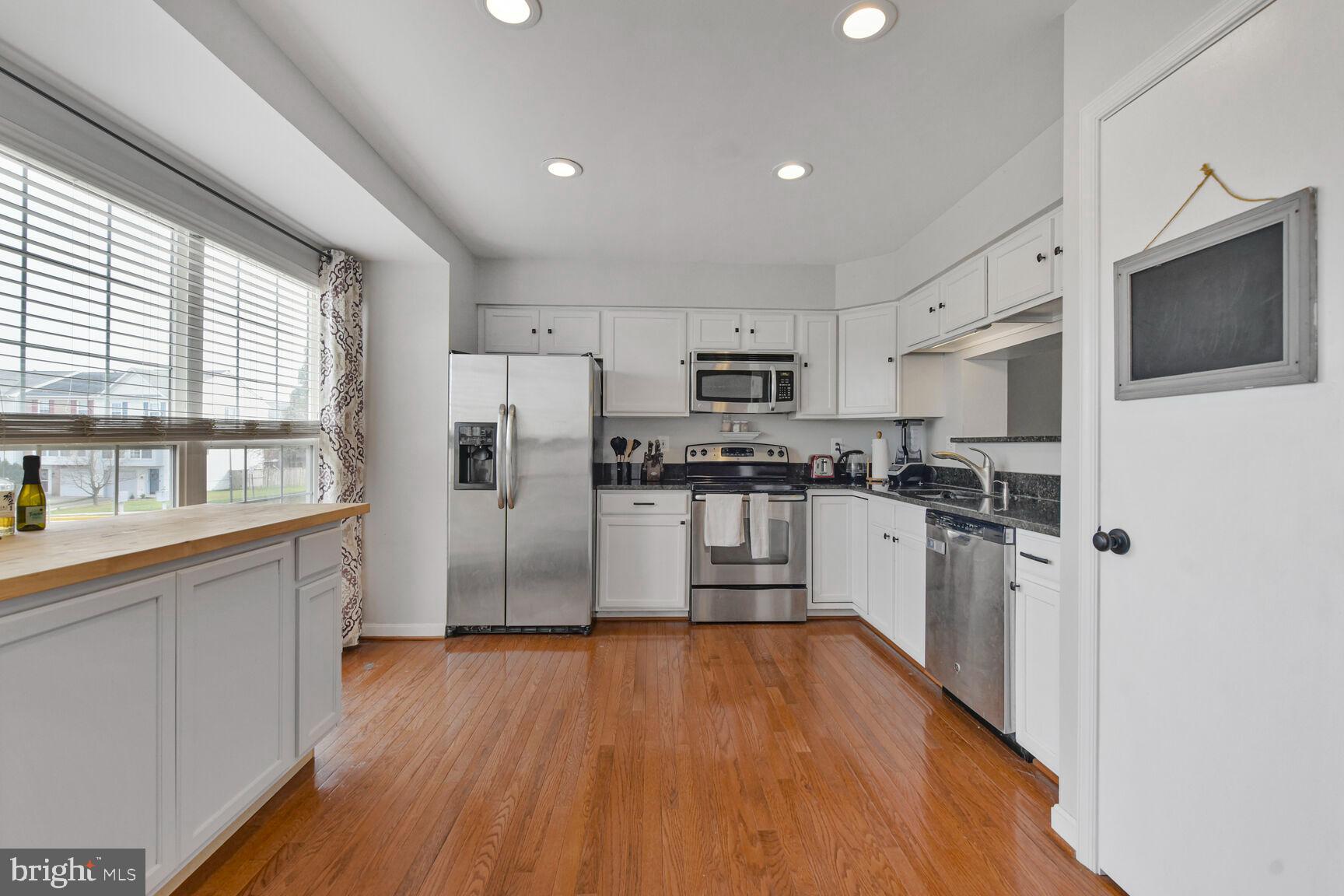 108 HAMPSHIRE SQUARE SW