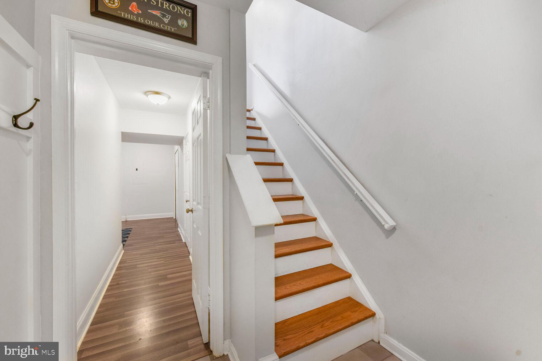 108 HAMPSHIRE SQUARE SW