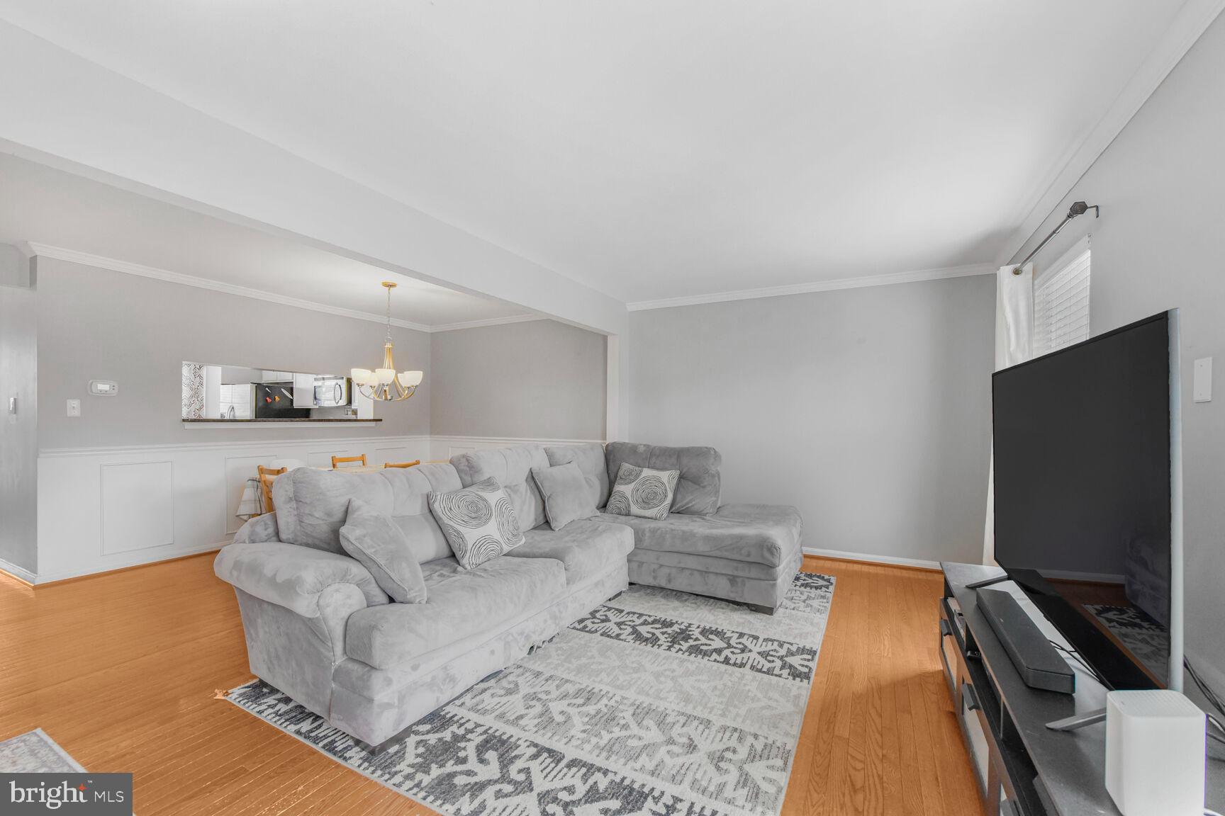 108 HAMPSHIRE SQUARE SW