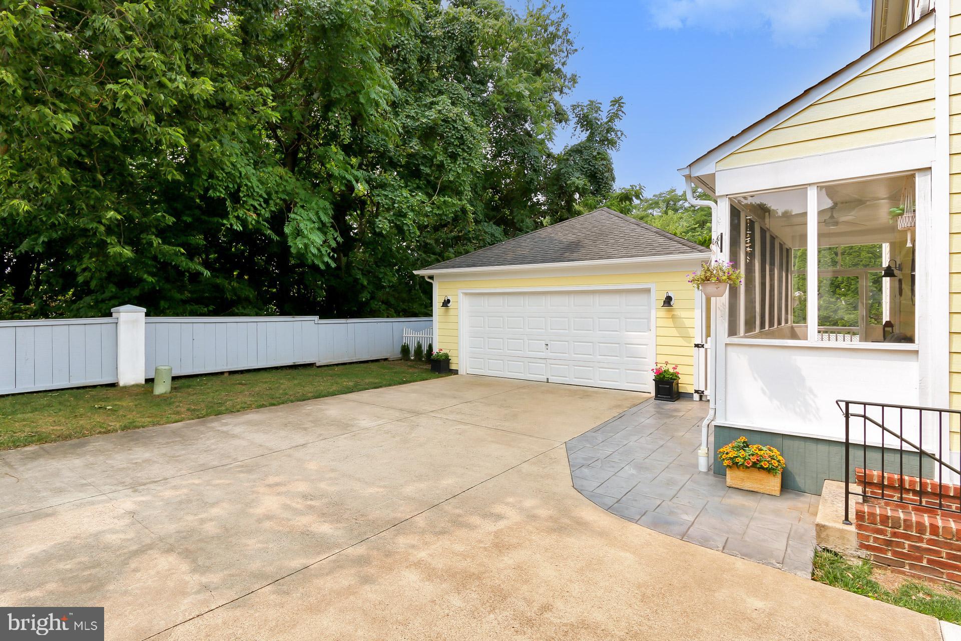 141 AMALFI COURT
