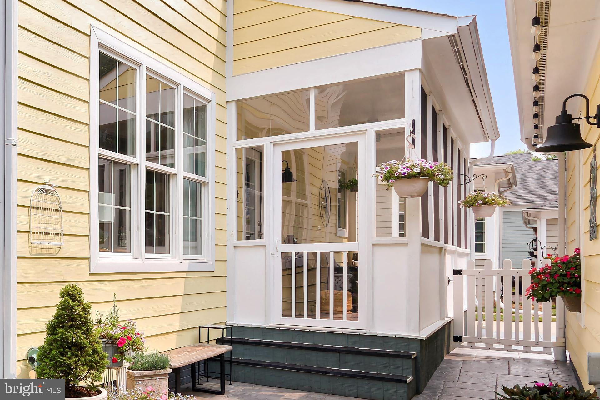 141 AMALFI COURT