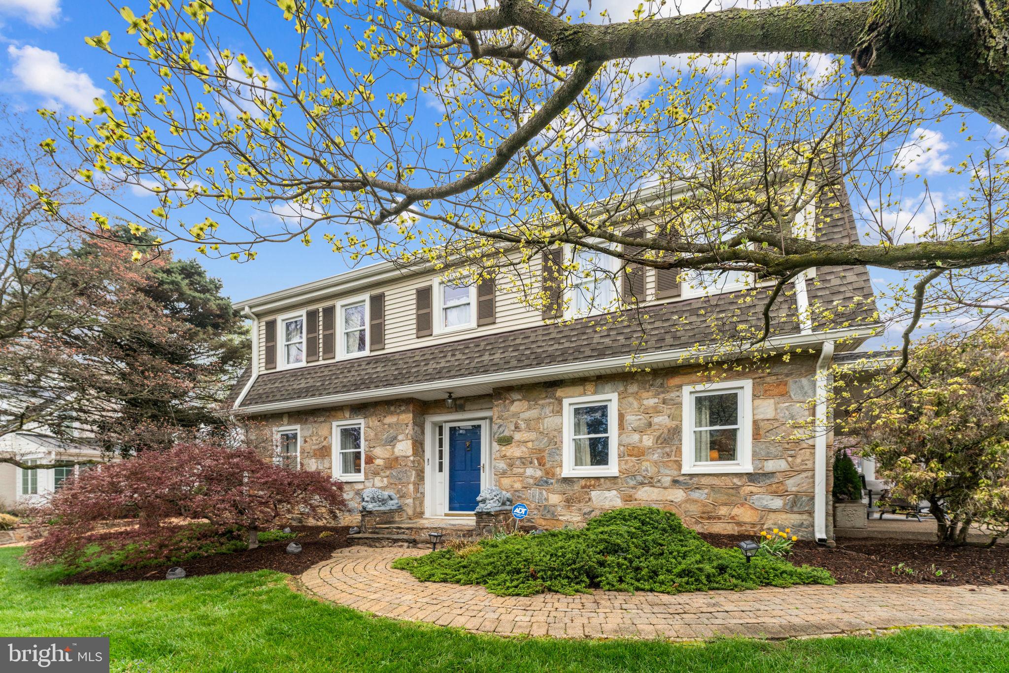 700 W WASHINGTON STREET