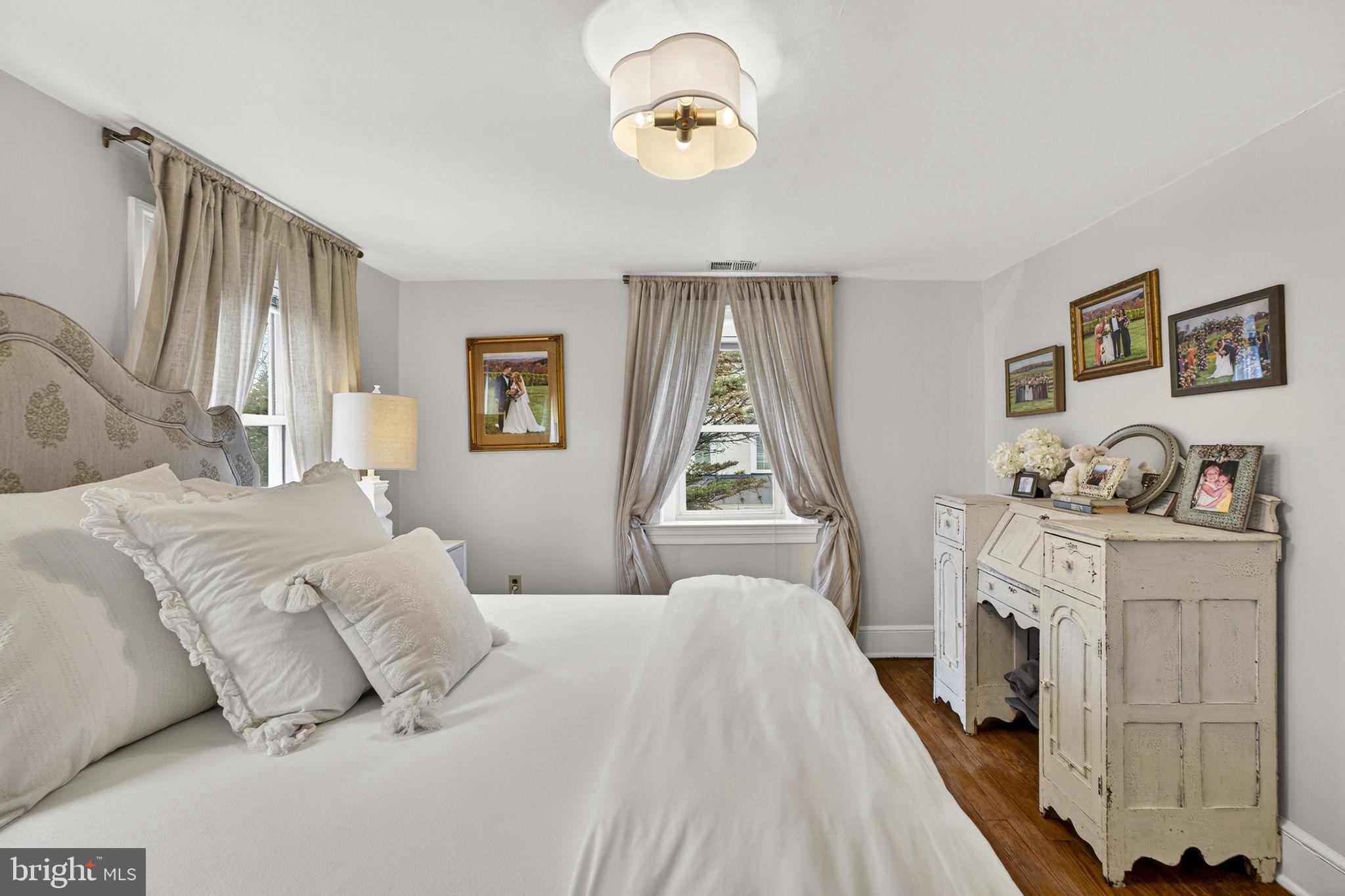 700 W WASHINGTON STREET