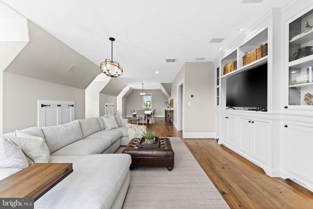 22364 WILSON MEADOWS LANE