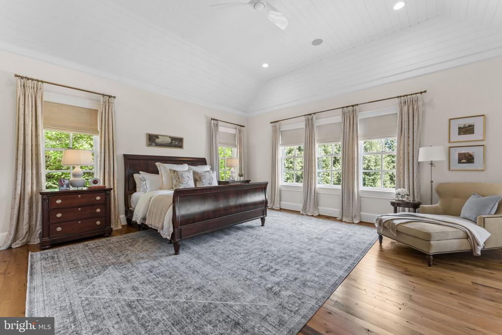 22364 WILSON MEADOWS LANE