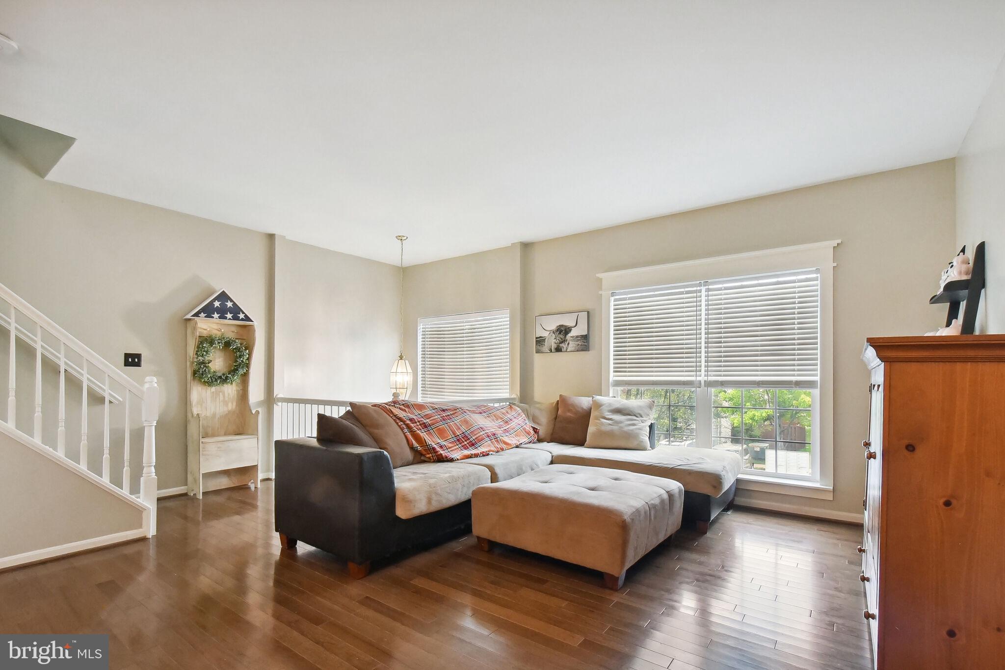 14175 HUNTERS RUN WAY