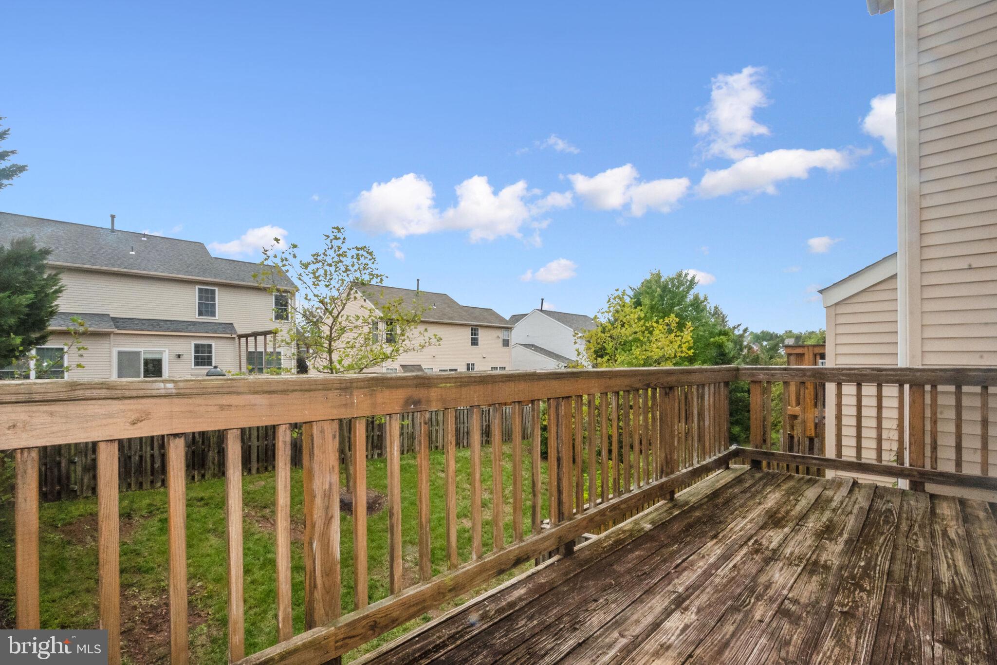 14175 HUNTERS RUN WAY