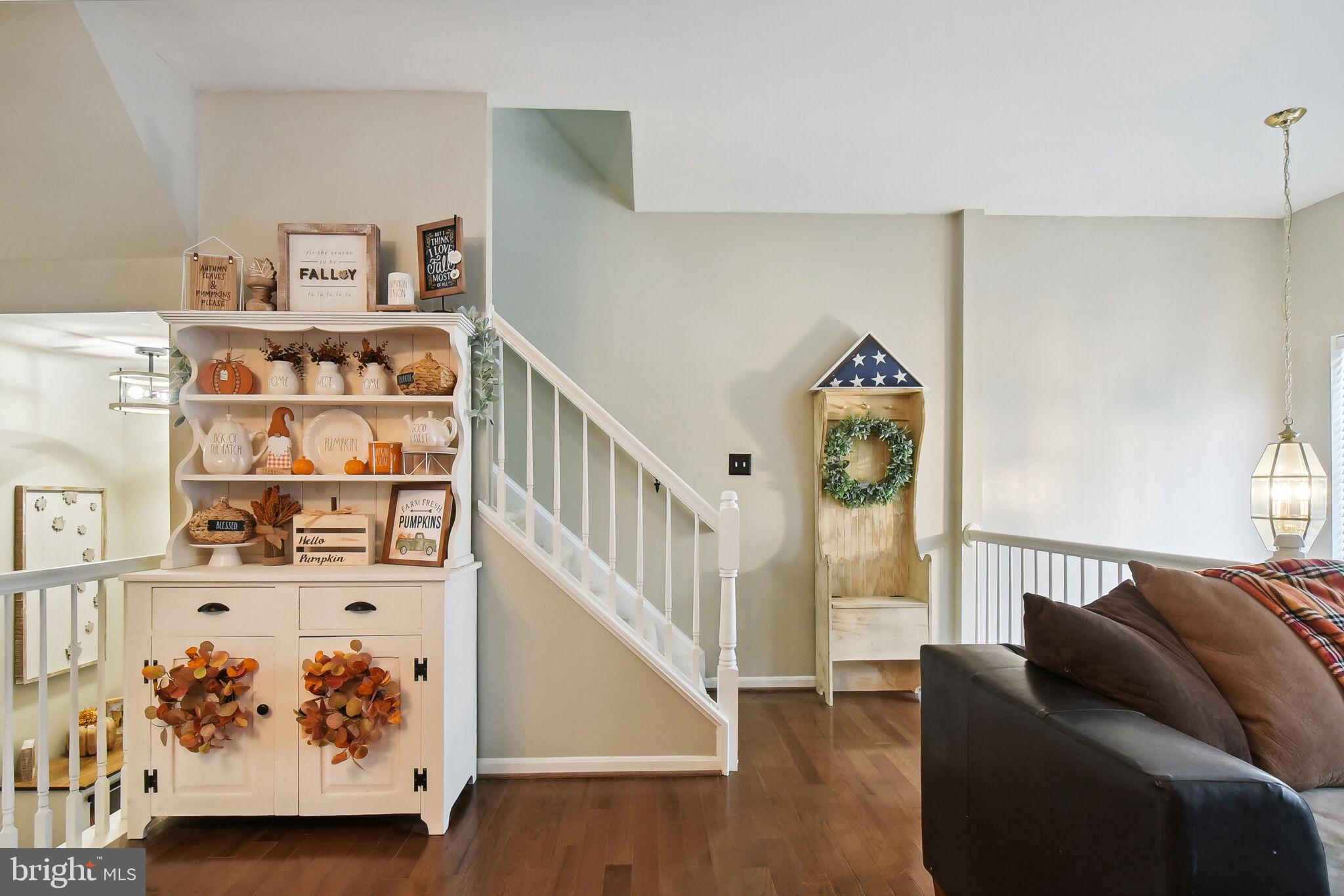 14175 HUNTERS RUN WAY