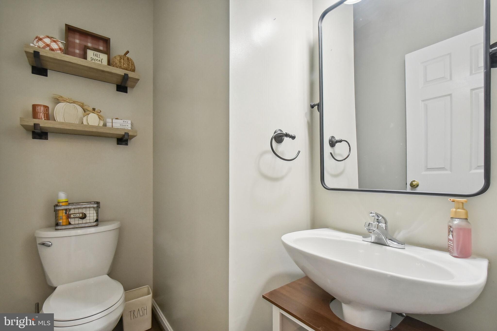 14175 HUNTERS RUN WAY