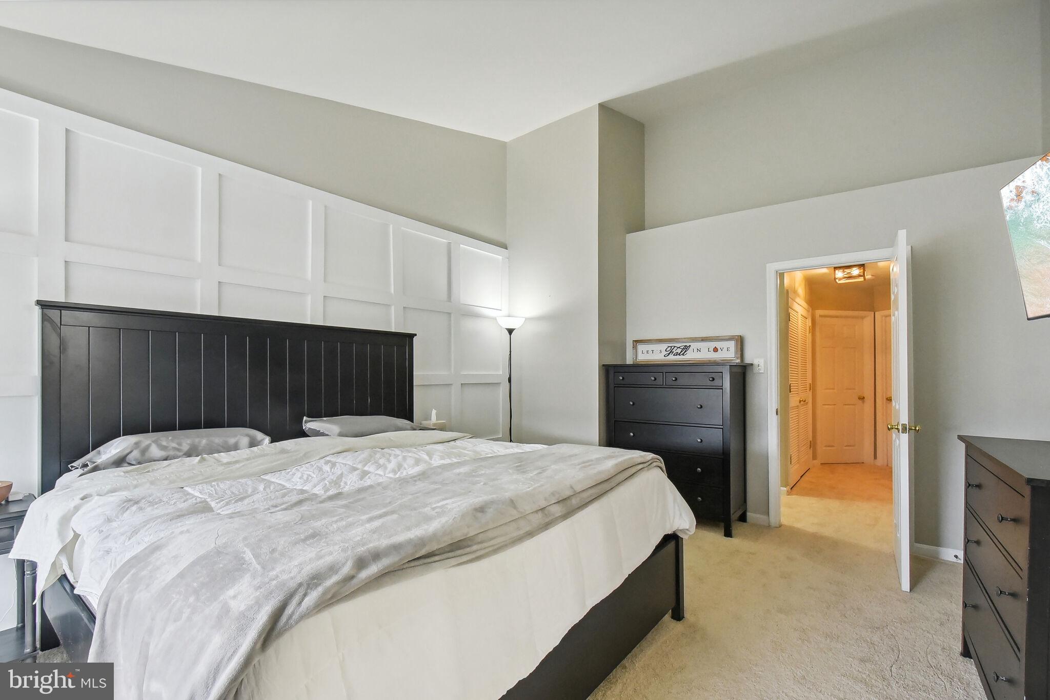 14175 HUNTERS RUN WAY