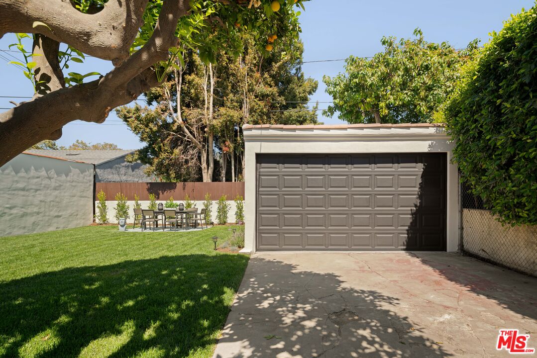 4224 6th Ave