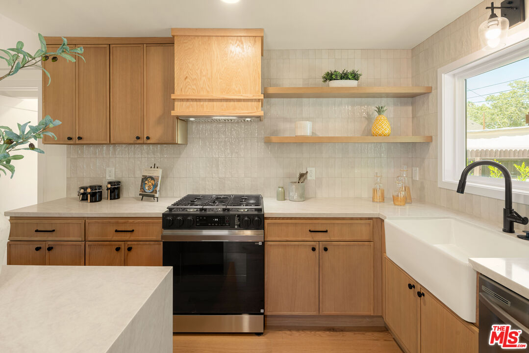 4224 6th Ave