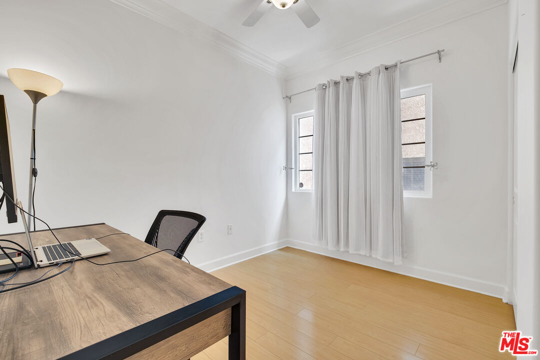 5312 Denny Ave Unit: 7