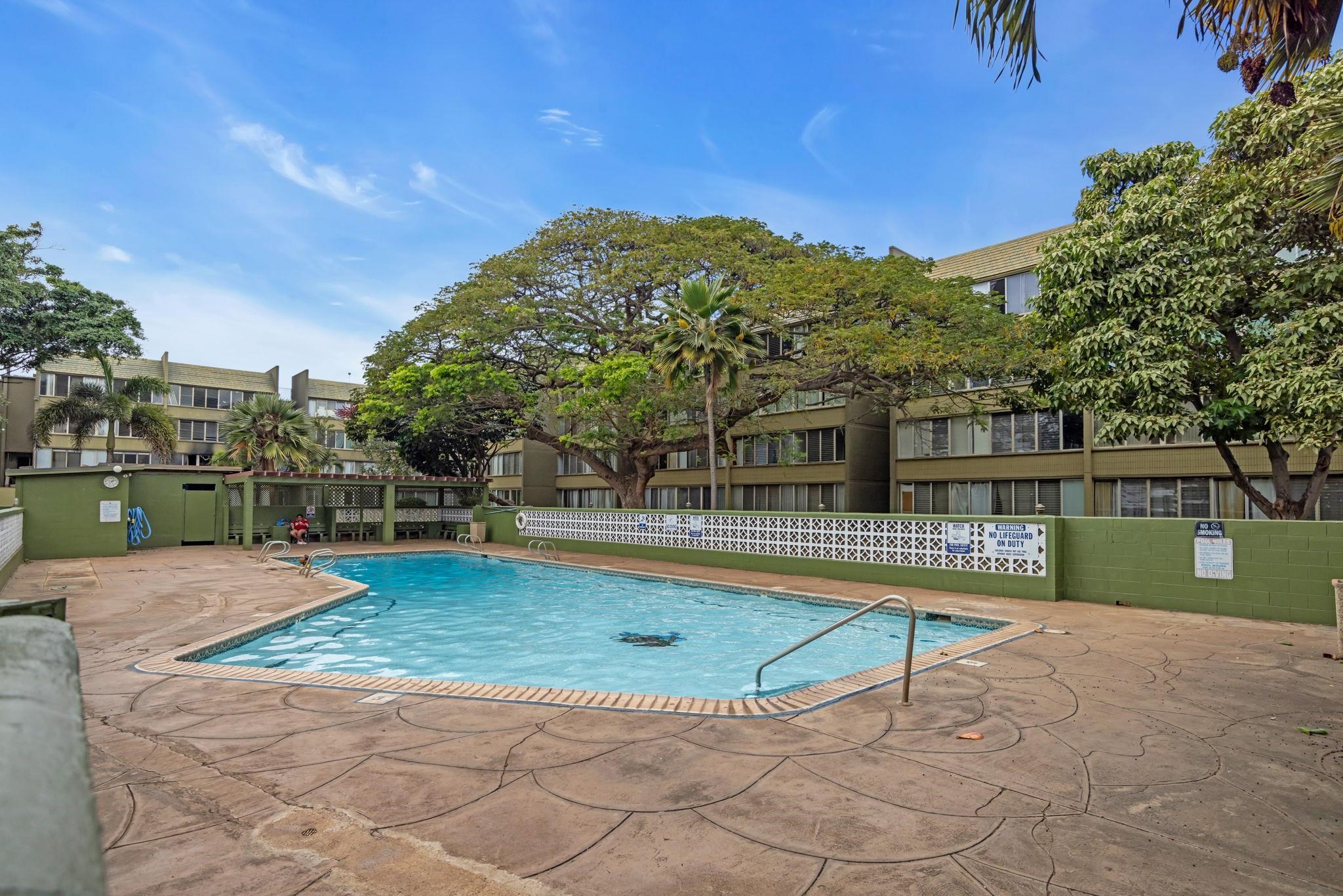 111 KAHULUI BEACH Rd Unit: D-402