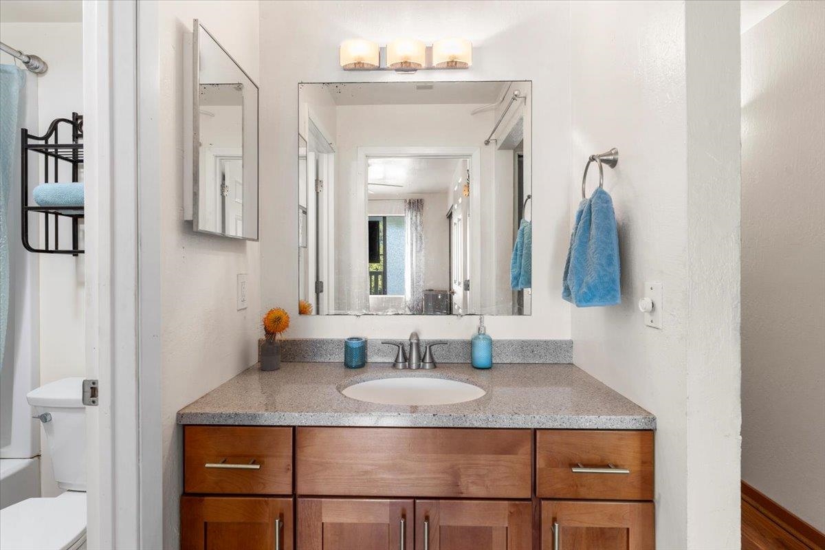 2050 KANOE St Unit: 203