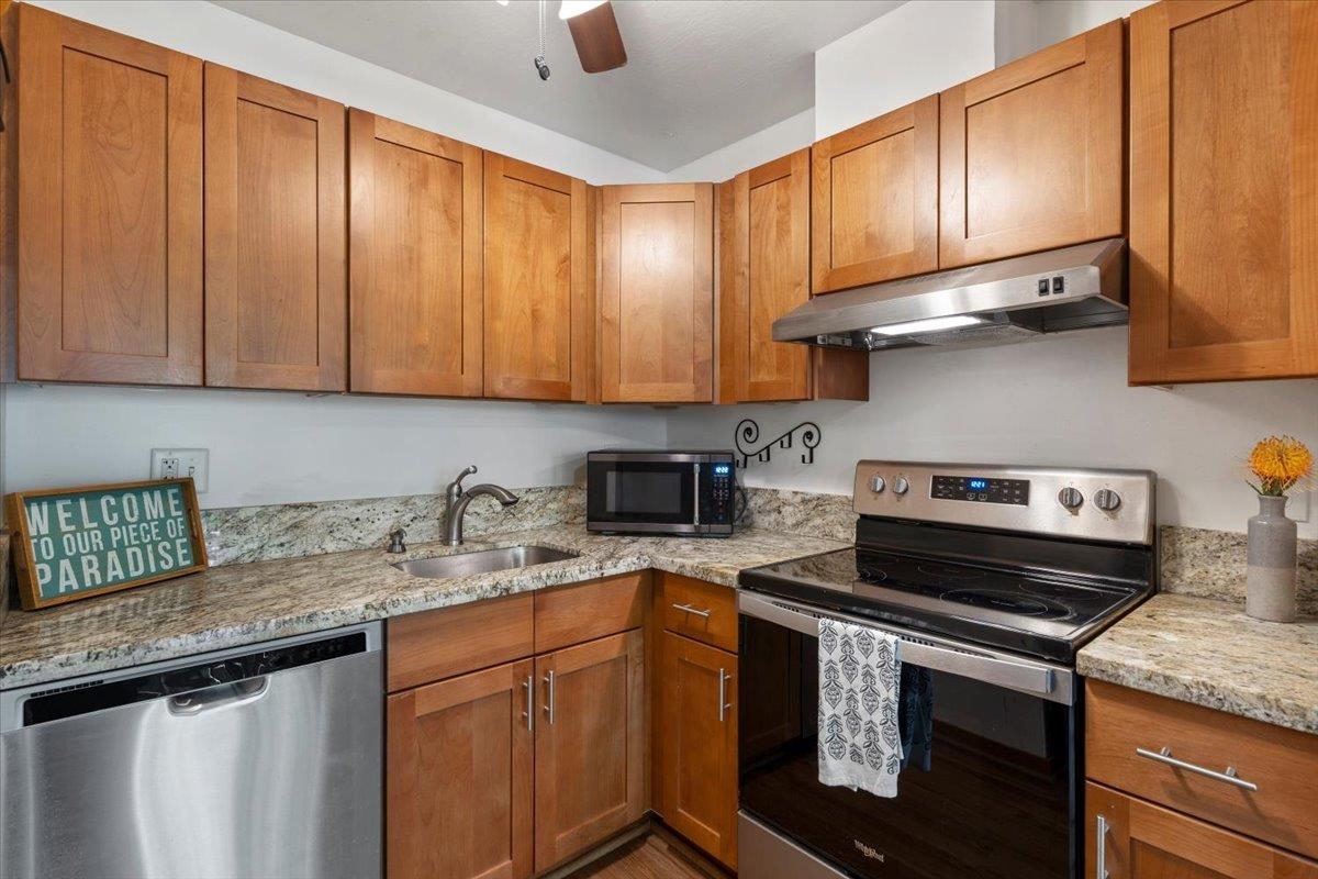 2050 KANOE St Unit: 203