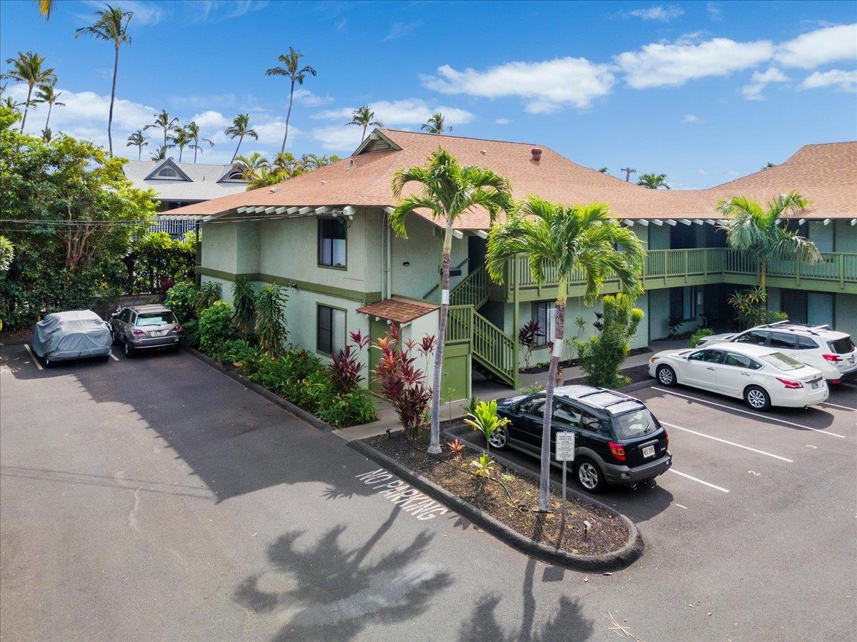 2050 KANOE St Unit: 203