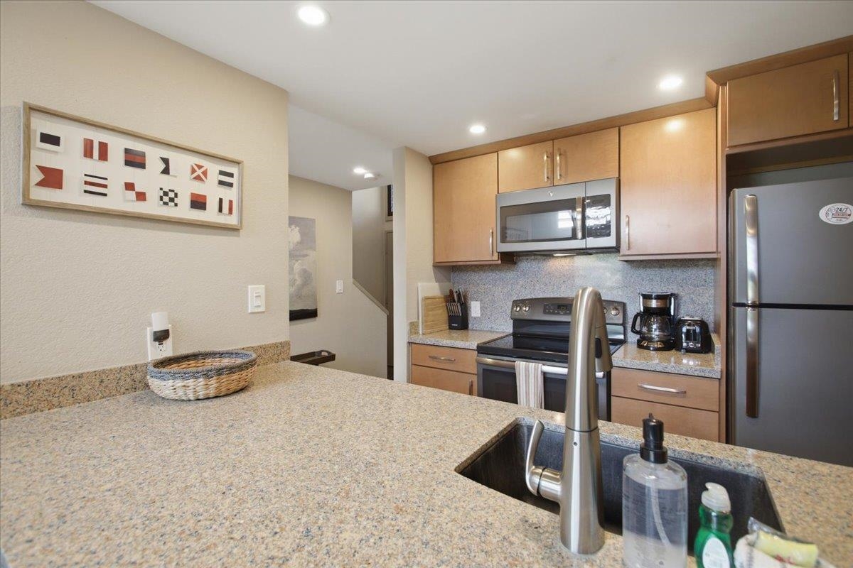 1299 ULUNIU Rd Unit: C-209
