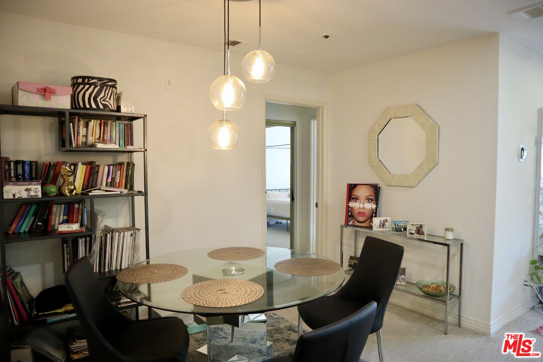 121 S Hope St Unit: 313