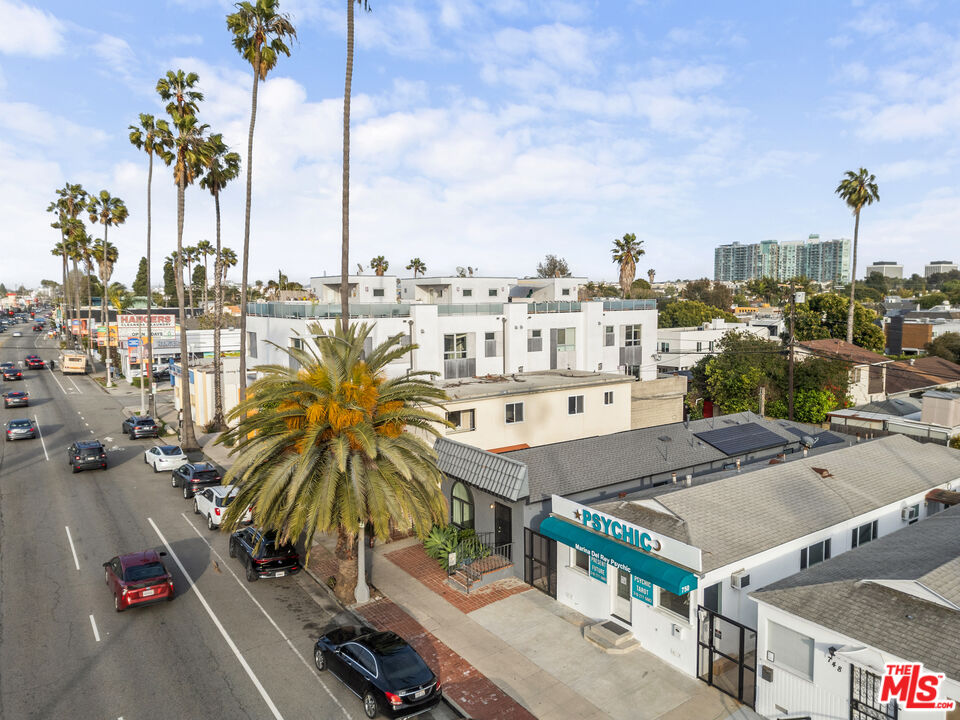 754 Washington Blvd