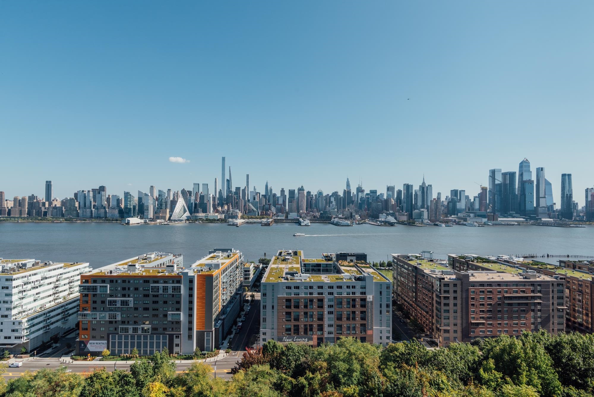 899 BLVD EAST Unit: 4A