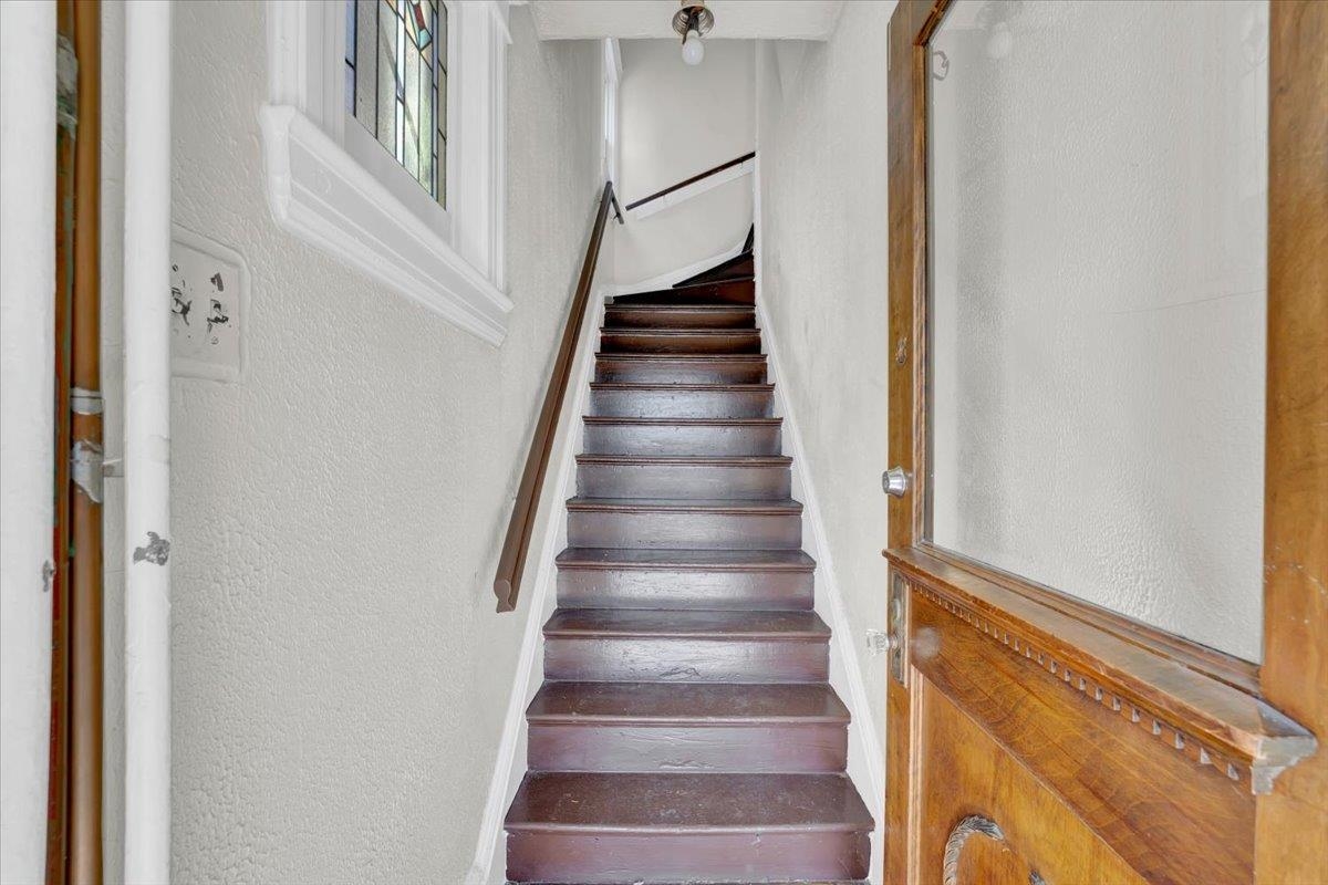 13-15 CLIFTON PL
