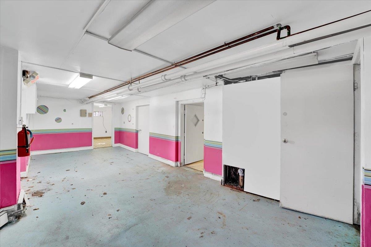 13-15 CLIFTON PL