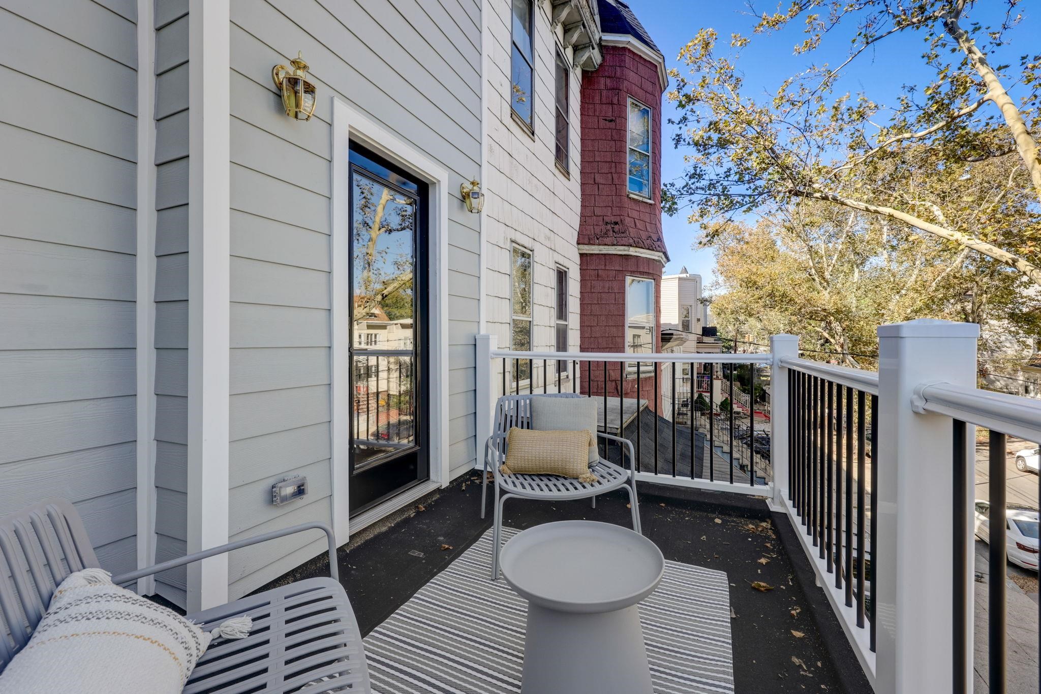 45 BOORAEM AVE Unit: 2
