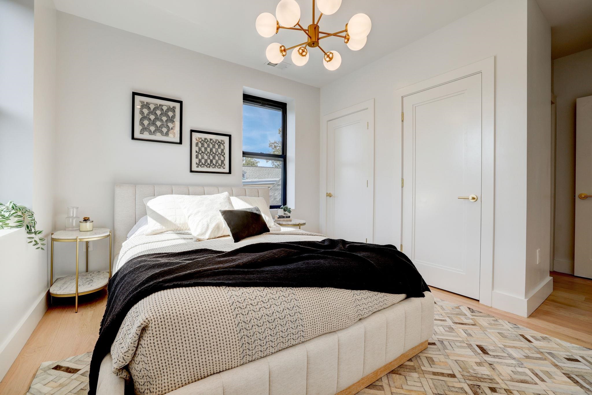 278 PACIFIC AVE Unit: #3