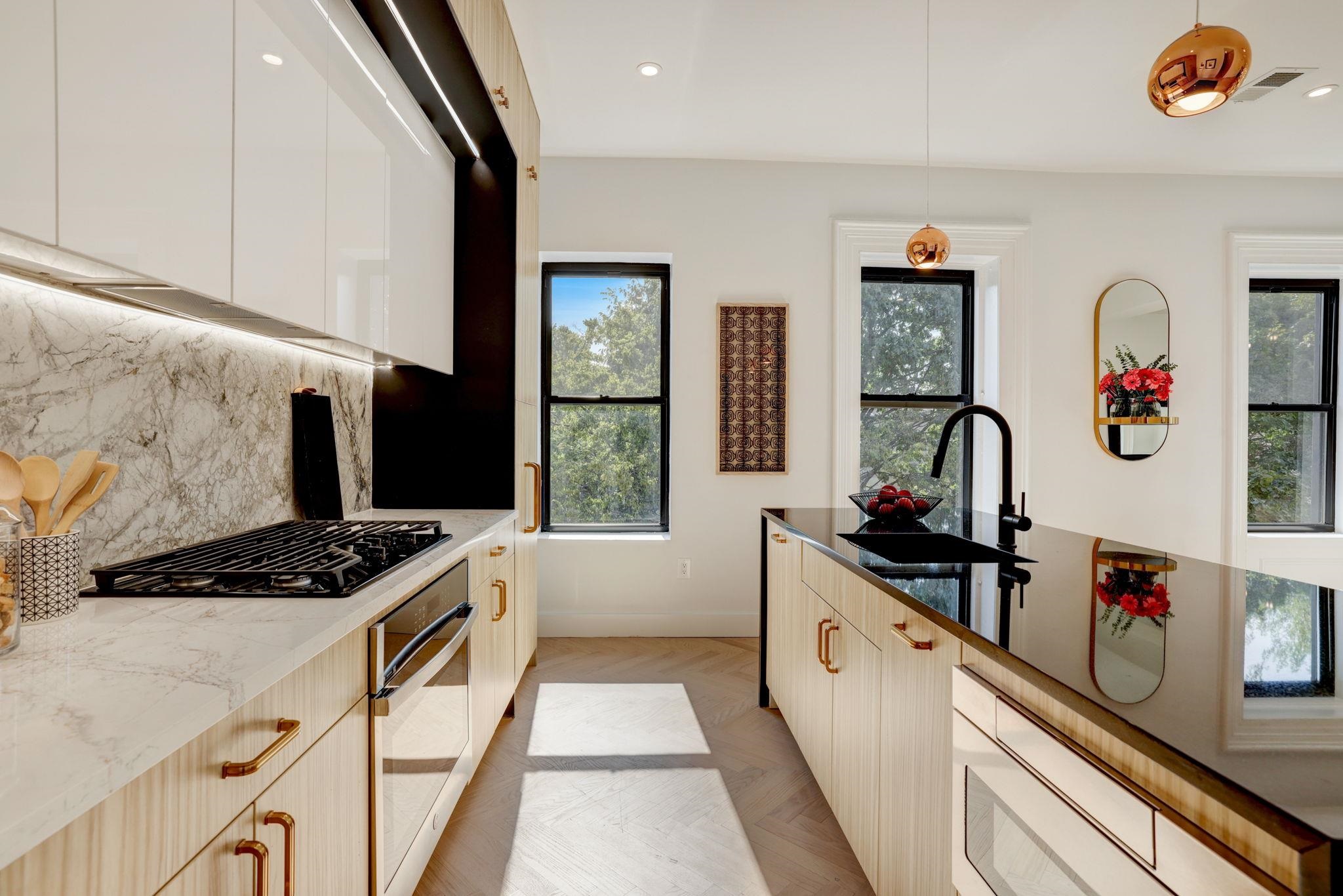 278 PACIFIC AVE Unit: #3