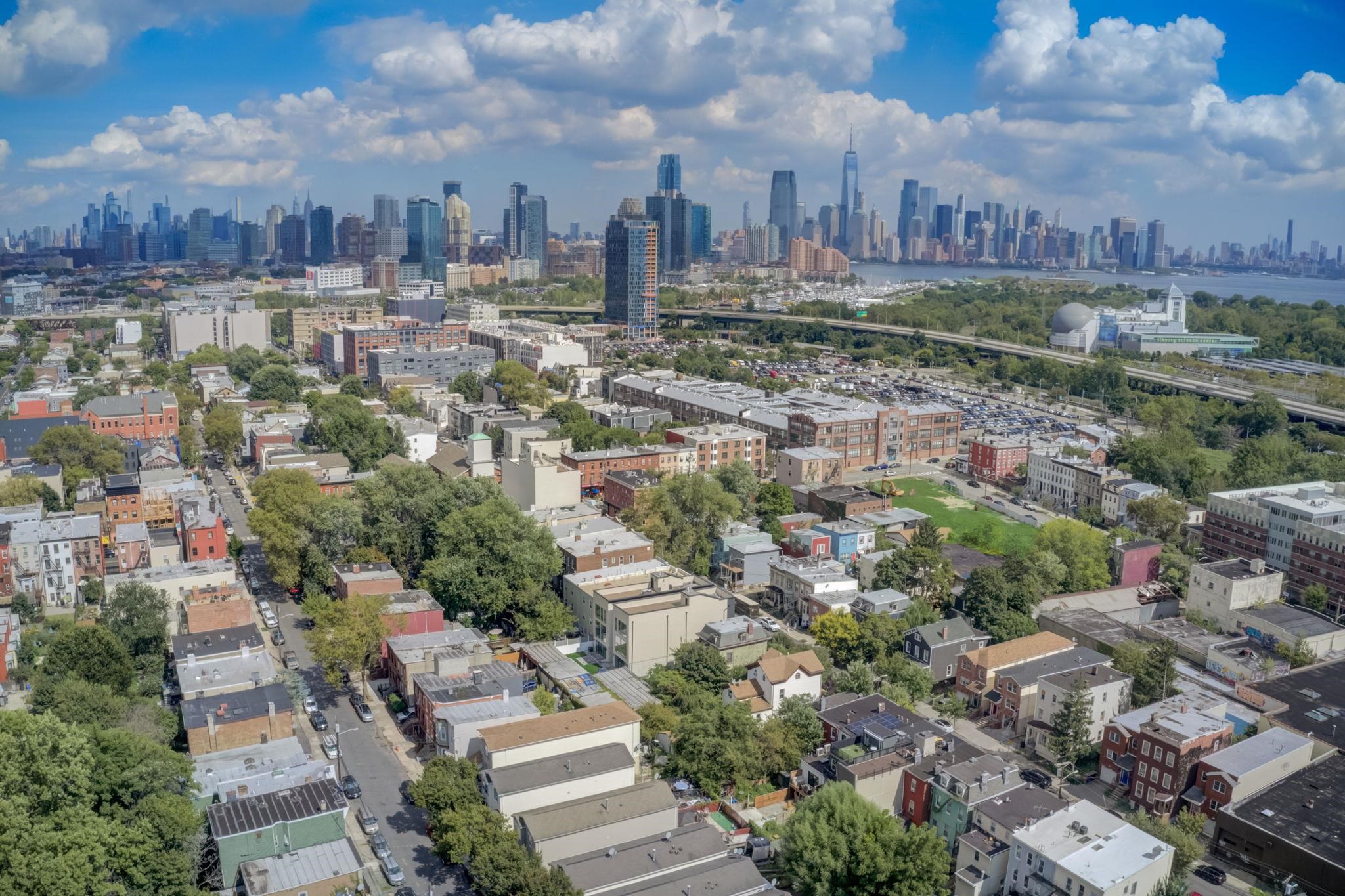 177 PINE ST Unit: 2