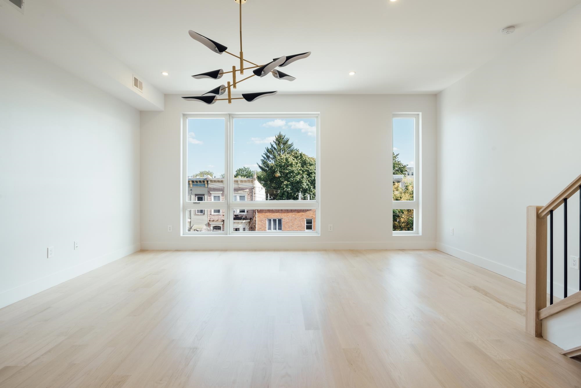 177 PINE ST Unit: 2