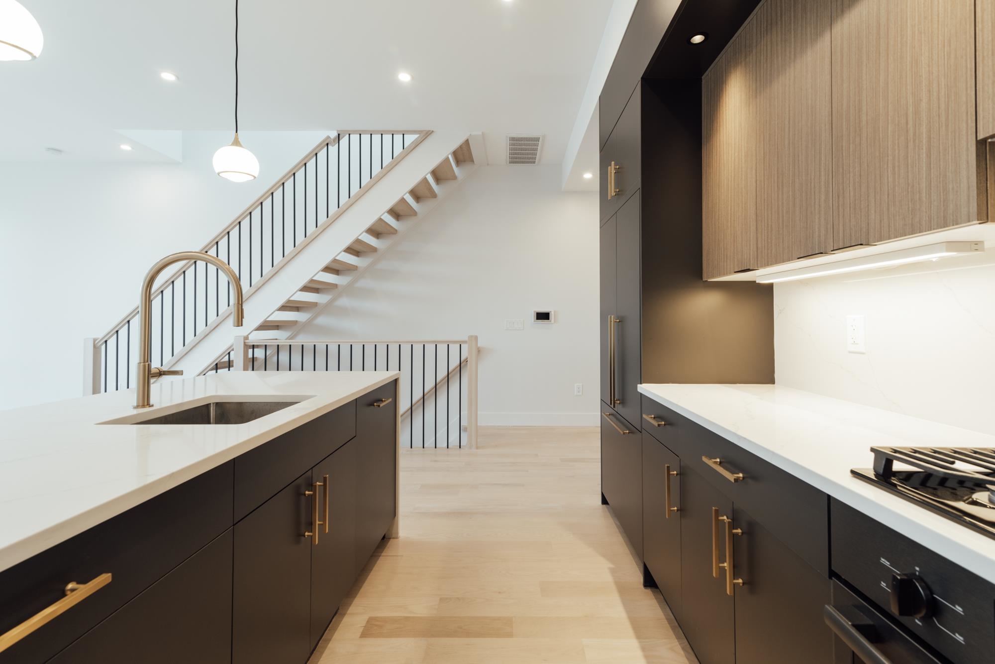 177 PINE ST Unit: 2