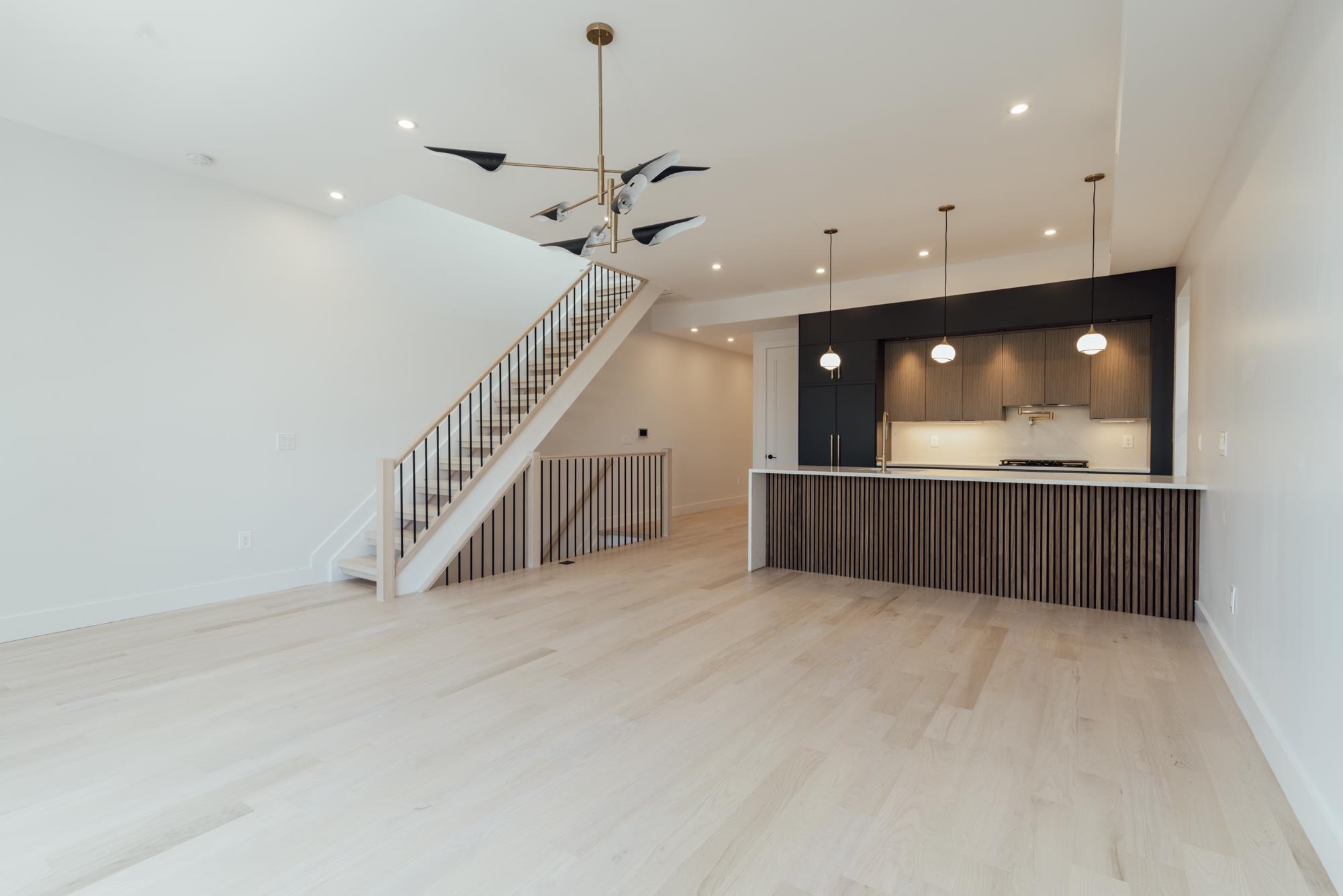 177 PINE ST Unit: 2