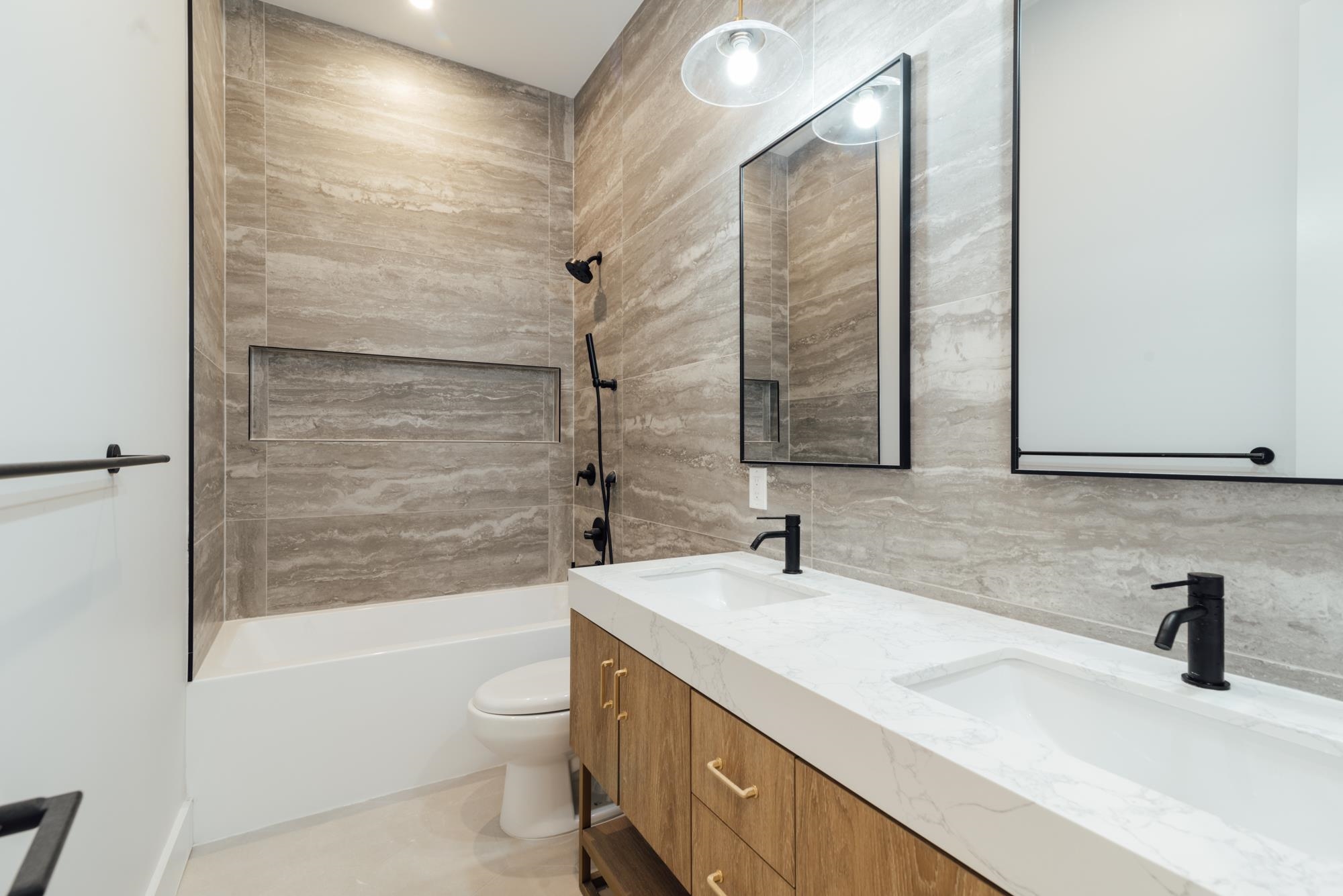177 PINE ST Unit: 2