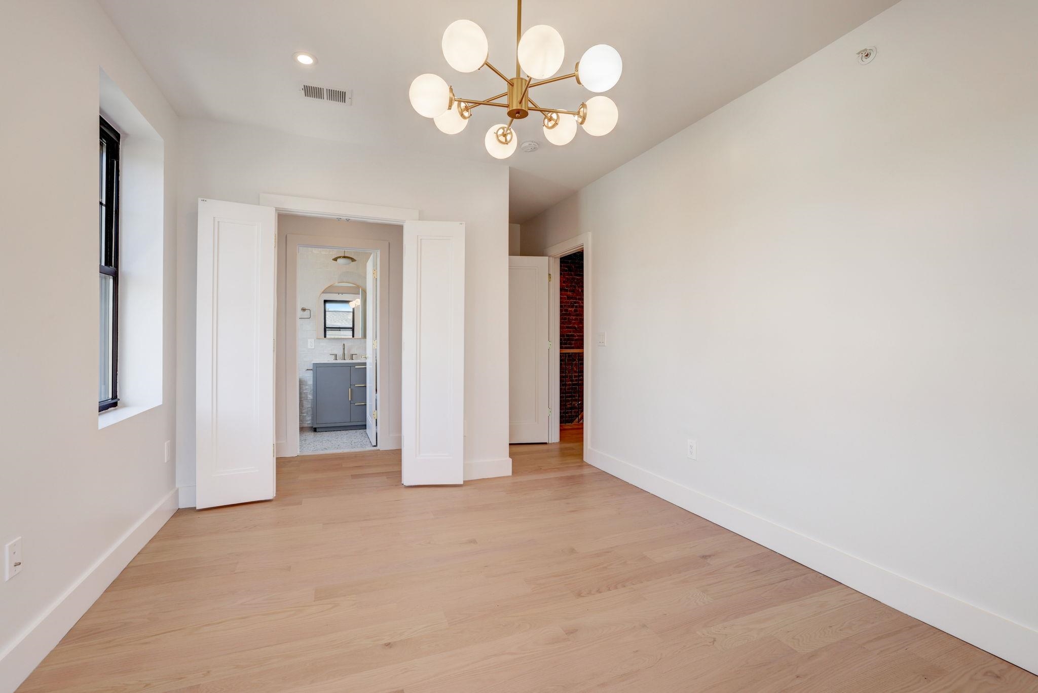 278 PACIFIC AVE Unit: 4