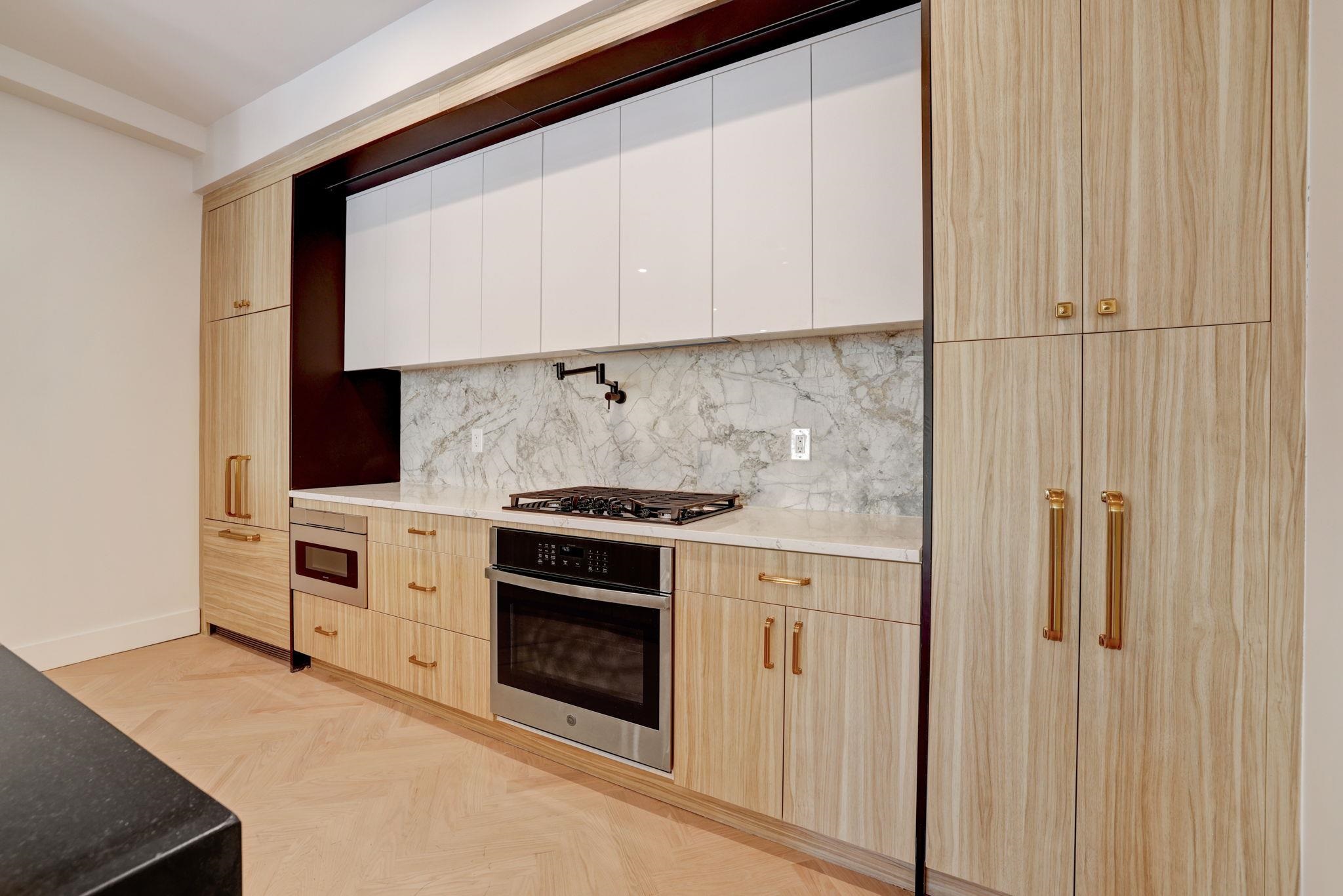 278 PACIFIC AVE Unit: 4
