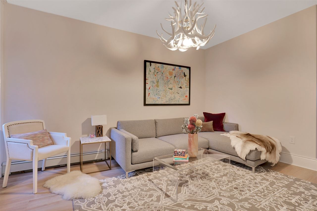 97 CLIFTON TERRACE Unit: 8