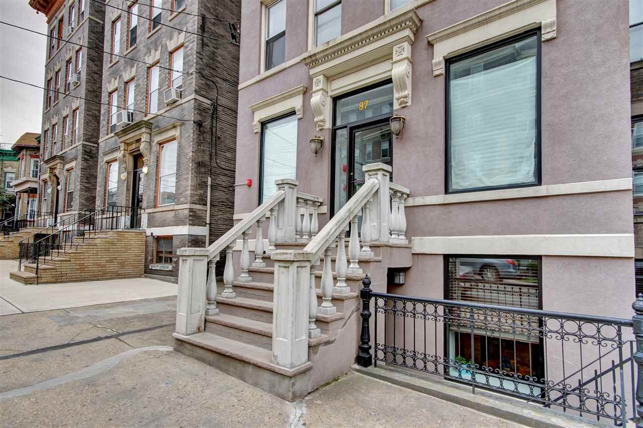97 CLIFTON TERRACE Unit: 8