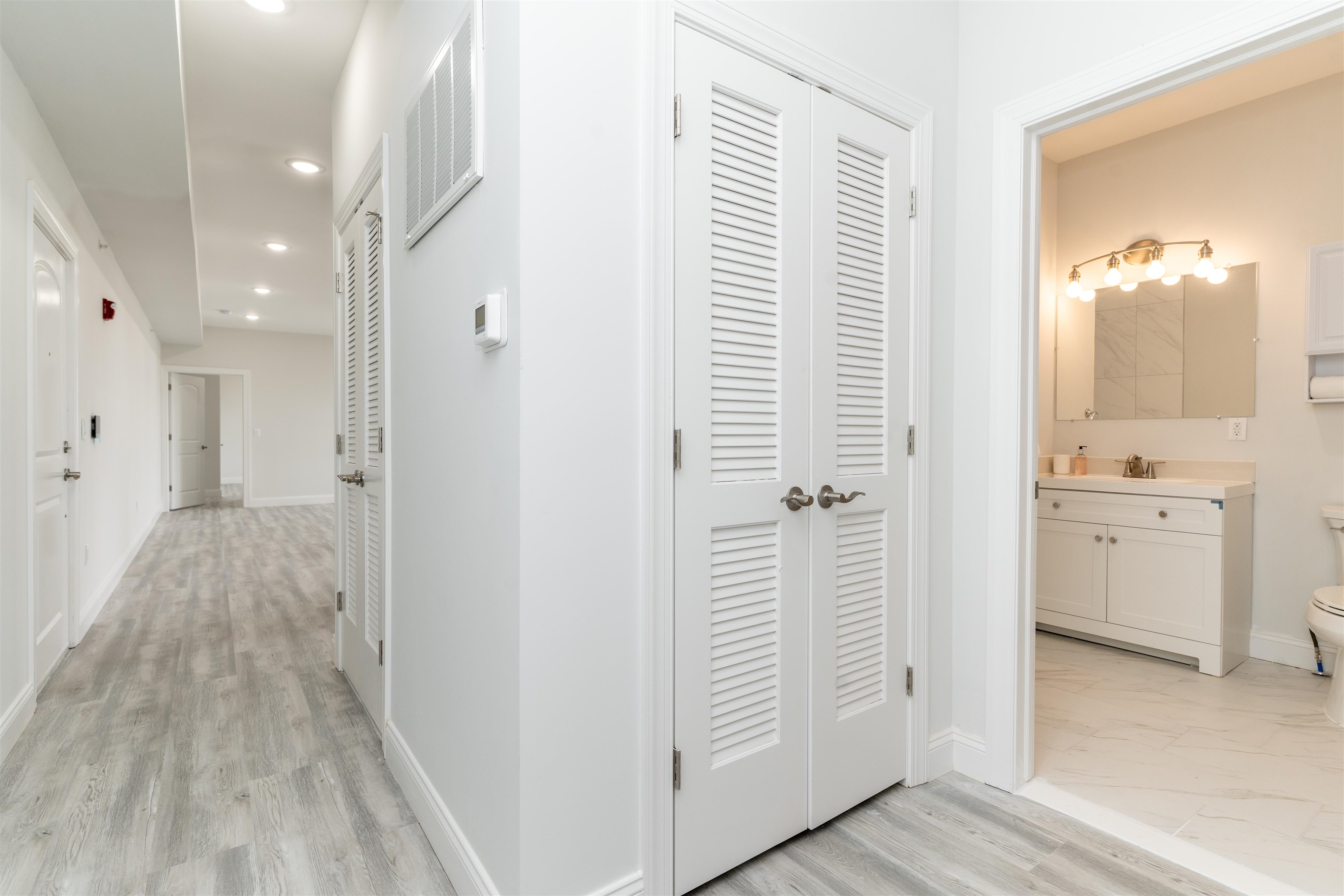 144 BERGEN AVE Unit: 5D